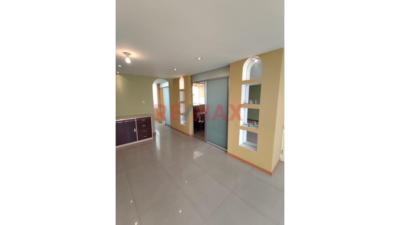 Departamento En Venta – 4To Piso, Zona Estratégica, Ubicado Al Costado De La Universidad San Martín De Porras — foto 10