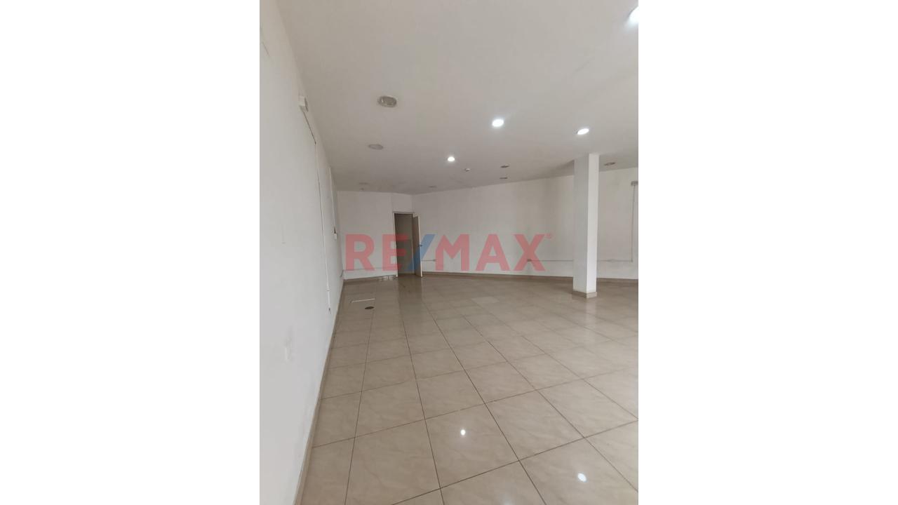 Alquiler De Edificio Comercial – Av. Túpac Amaru, Comas - 7