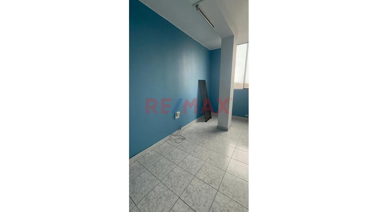 Alquiler De Edificio Comercial – Av. Túpac Amaru, Comas - 14