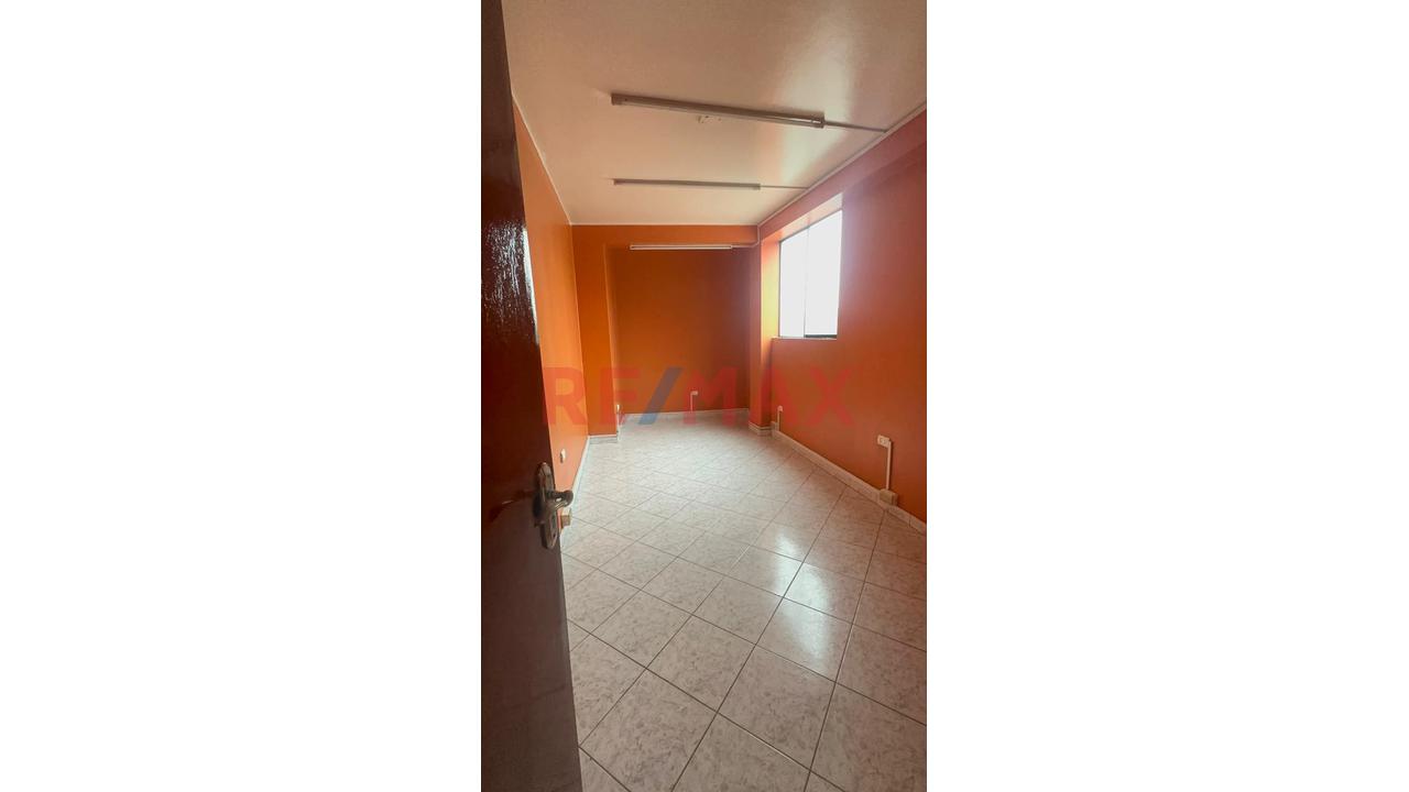 Alquiler De Edificio Comercial – Av. Túpac Amaru, Comas - 17