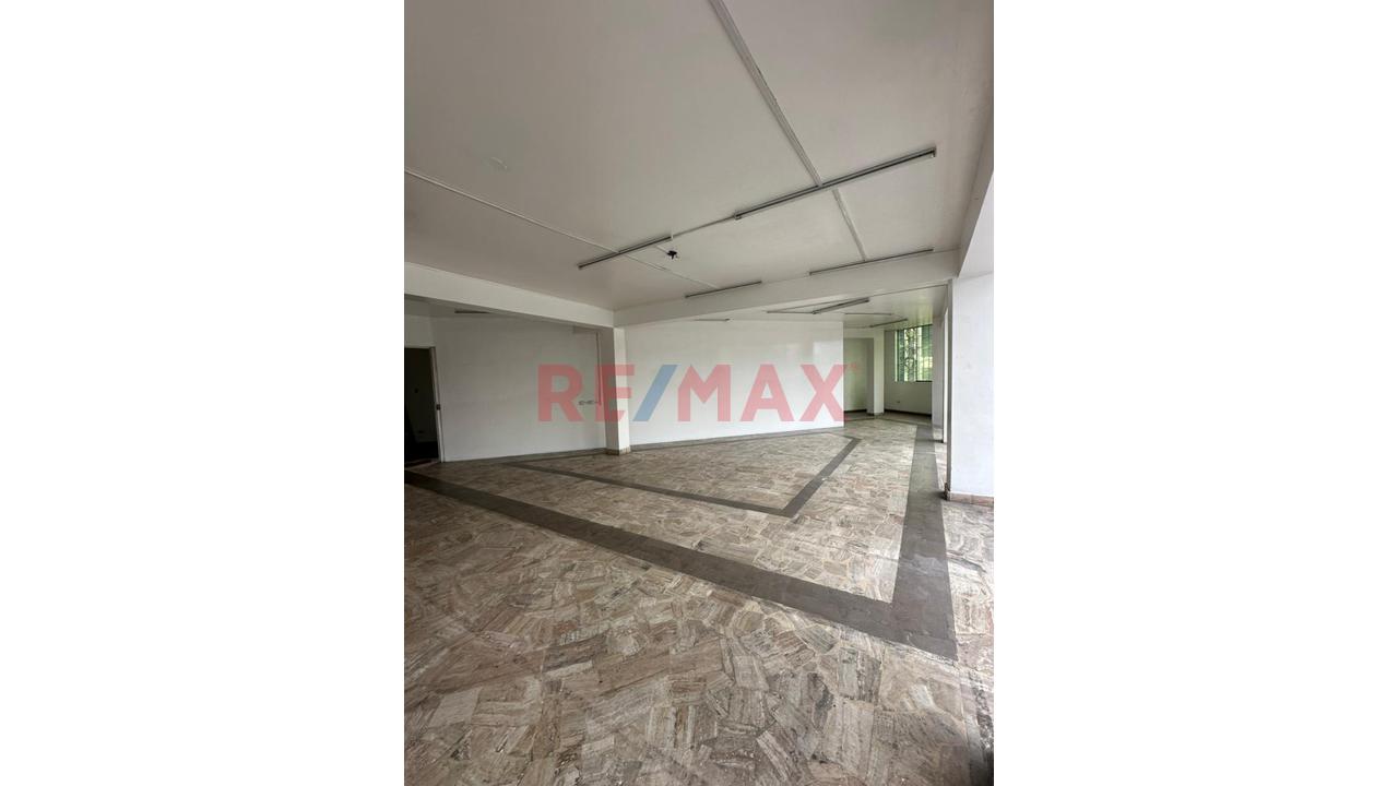 Alquiler De Edificio Comercial – Av. Túpac Amaru, Comas - 15