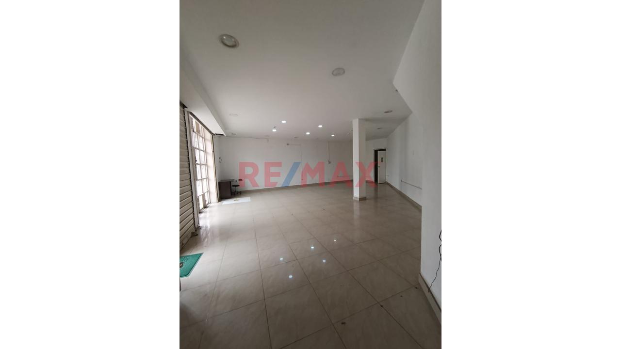 Alquiler De Edificio Comercial – Av. Túpac Amaru, Comas - 2
