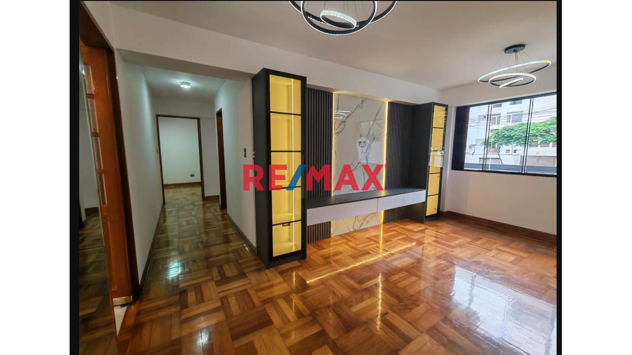 Departamento En Primer Piso - Venta - Corpac - San Isidro