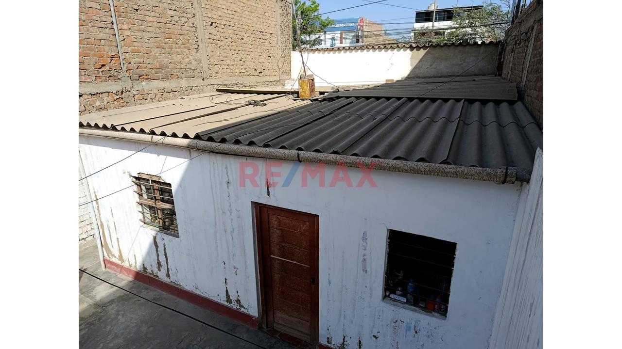 Alquiler Terreno Comercial 230 M2 En Avenida Cesar Vallejo - 5