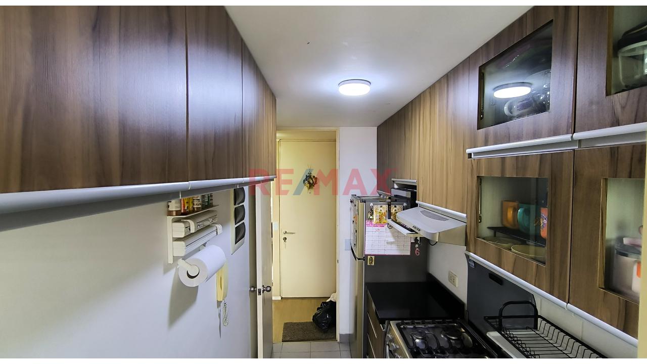 Flat 3Er Piso 3 Hab + Estacionamiento - 9