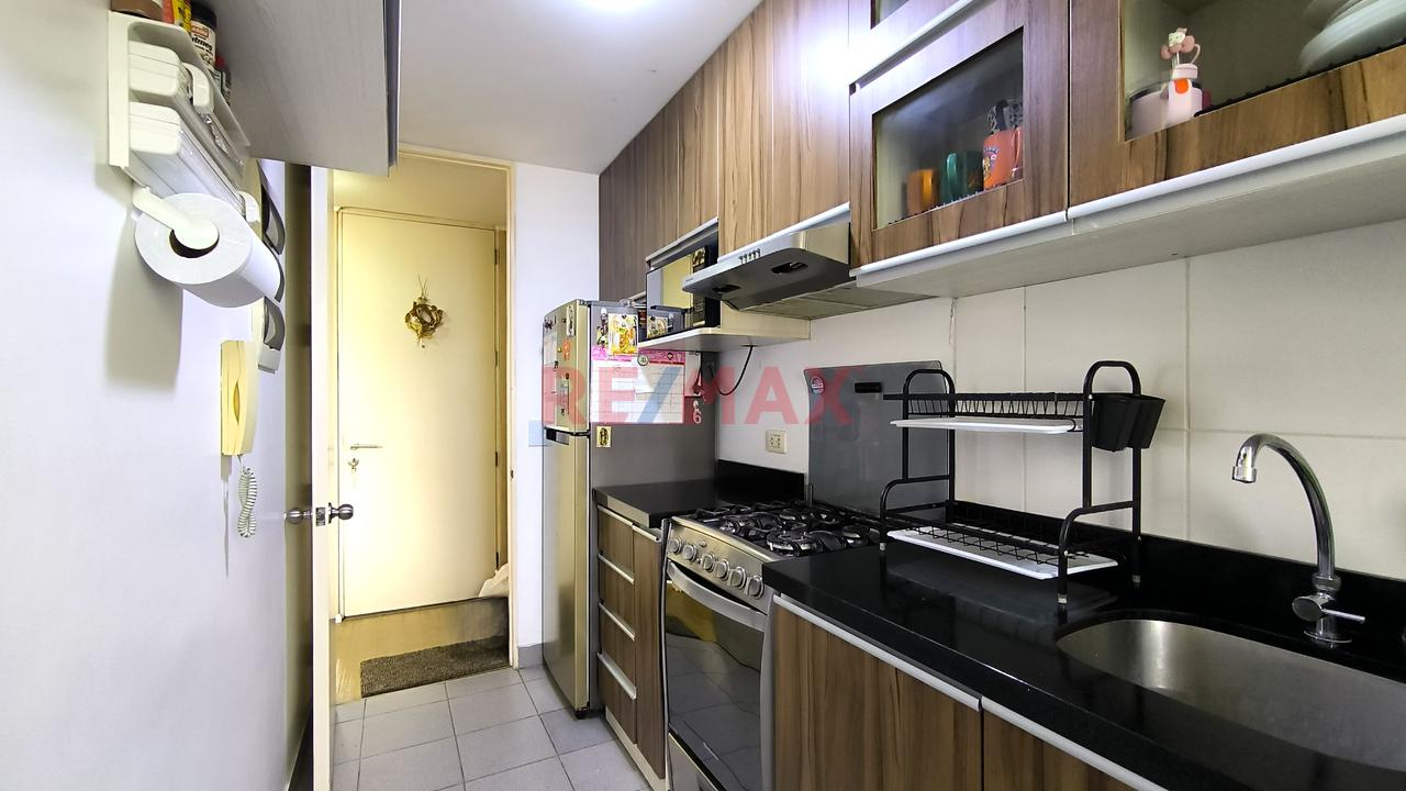Flat 3Er Piso 3 Hab + Estacionamiento - 8