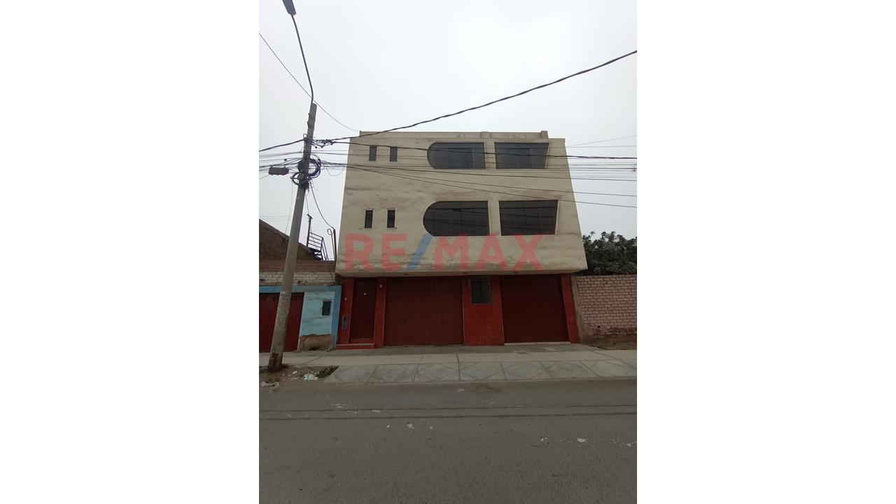 Vendo Amplia Propiedad De 4 Pisos De 428M² Con Piscina Y Jardín - 21