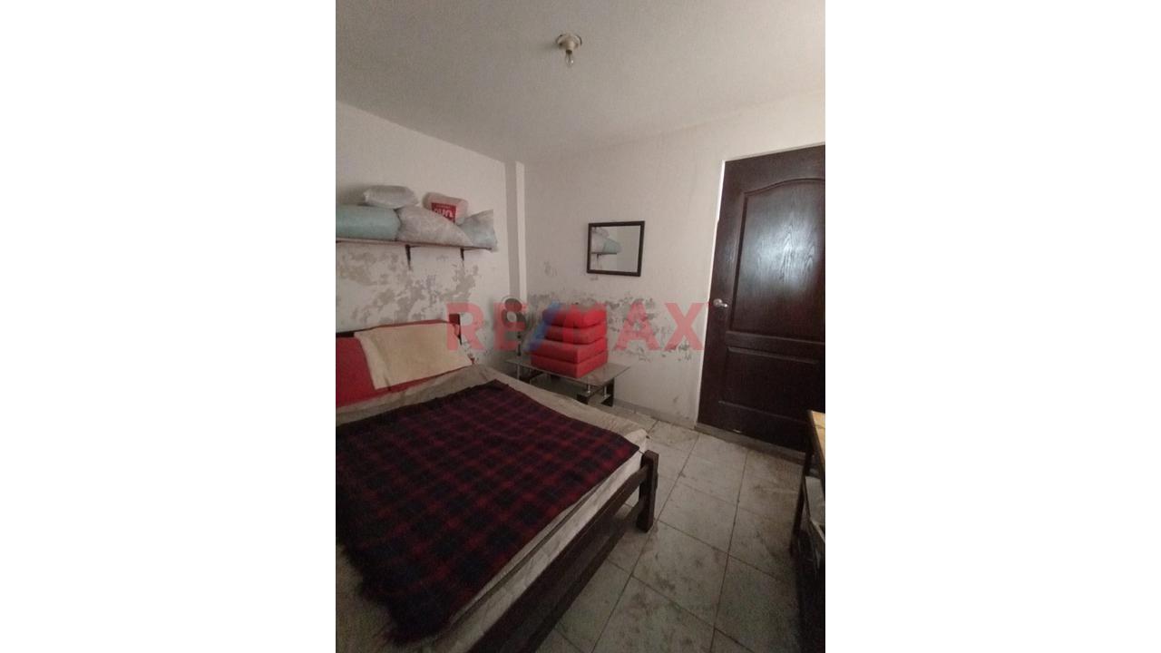 Vendo Amplia Propiedad De 4 Pisos De 428M² Con Piscina Y Jardín — foto 9