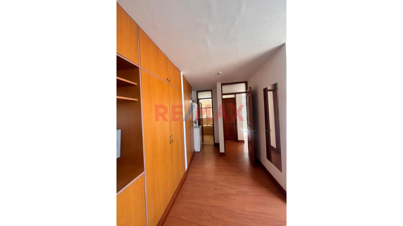 Se Vente Edificio Frente Al Banco De La Nacion - Centro / Oficinas Con Departamento - 13