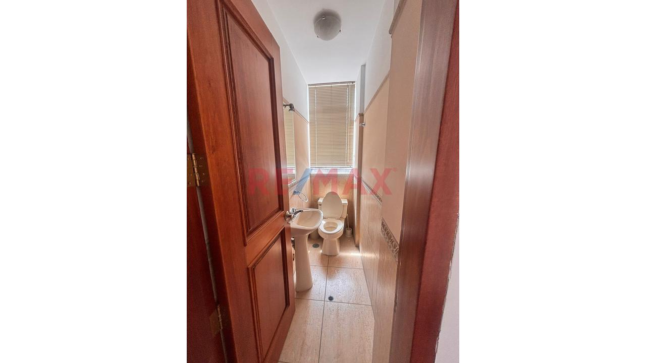 Se Vente Edificio Frente Al Banco De La Nacion - Centro / Oficinas Con Departamento - 14