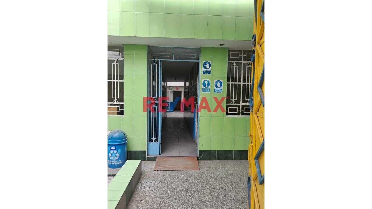 Local/Casa Para Todo Tipo De Negocio San Martin De Porres Limite Con Los Olivos — foto 2