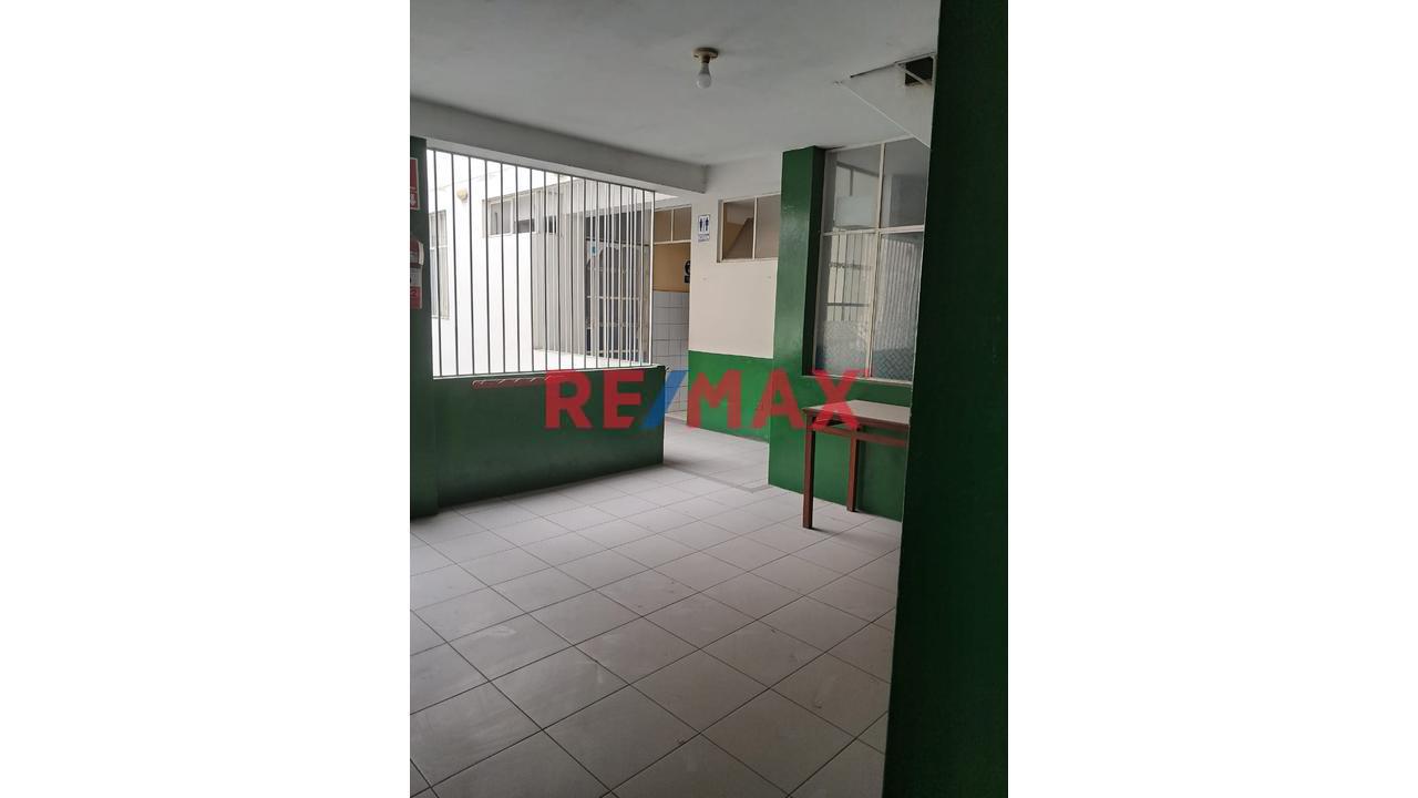 Local/Casa Para Todo Tipo De Negocio San Martin De Porres Limite Con Los Olivos — foto 4