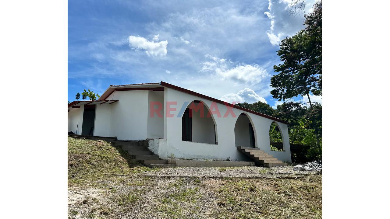 Mas De 1900 M² Con Casa De Estreno Y Piscina – Condominio Las Fincas, Tarapoto — foto 2