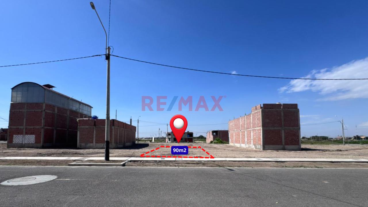 Venta De Terreno De 90M2 En Urb. La Ensenada Viii — foto 2