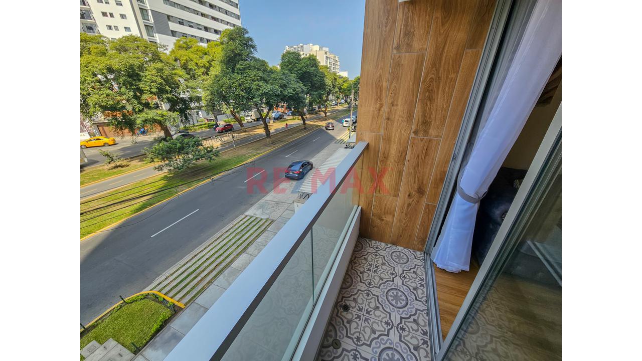 Departamento en Alquiler ubicado en Av. Gral. Felipe Salaverry 1806 Departamento en Alquiler ubicado en Av. Gral. Felipe Salaverry 1806