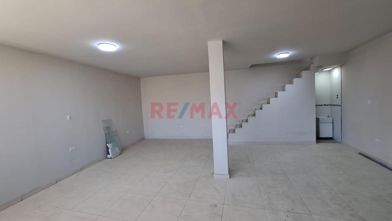 🏪 Casa Comercial En Alquiler A Media Cuadra De Av. Ejercito En Yanahuara 🚀 - 1