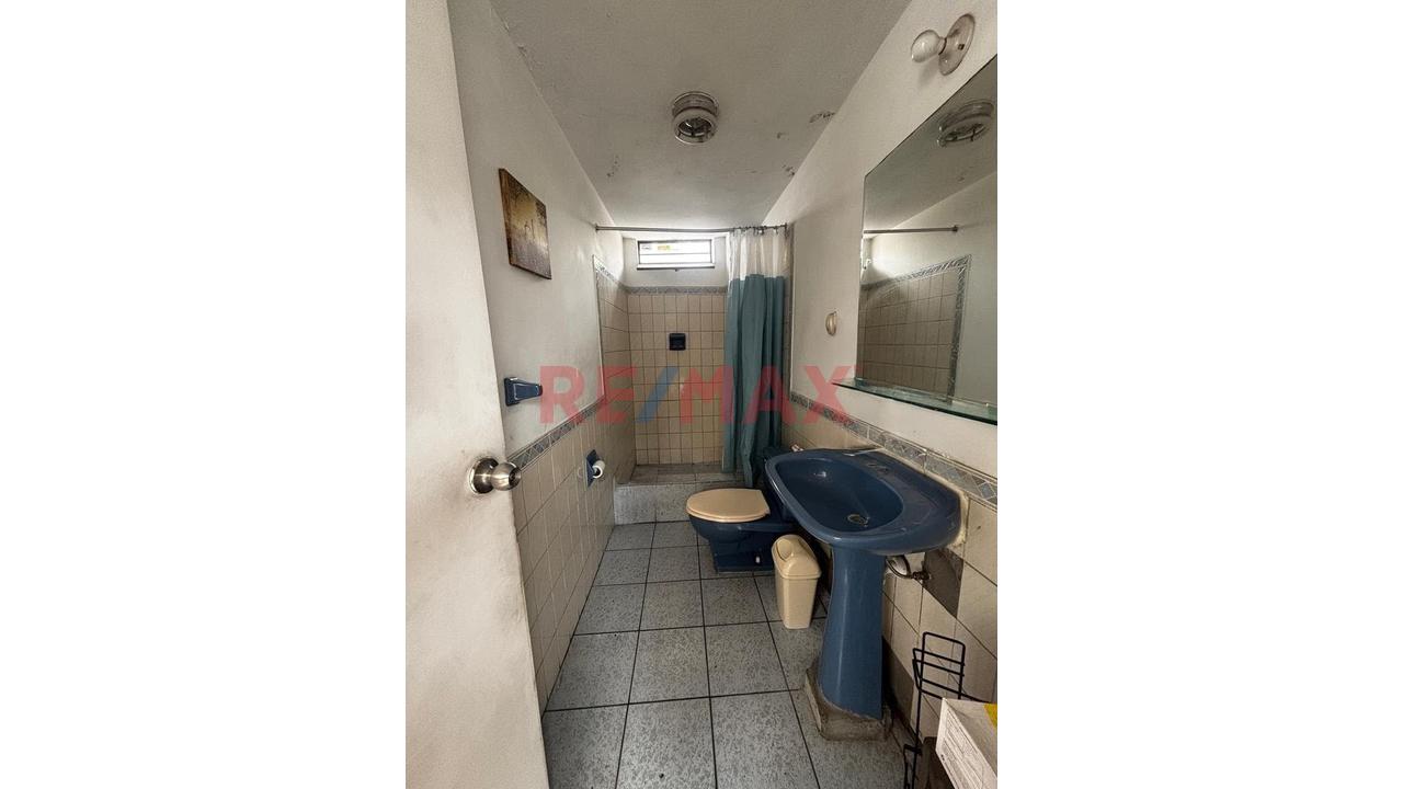 Casa Como Terreno En Venta – Surco | 200 M² | Excelente Ubicación Frente A Parque — foto 13
