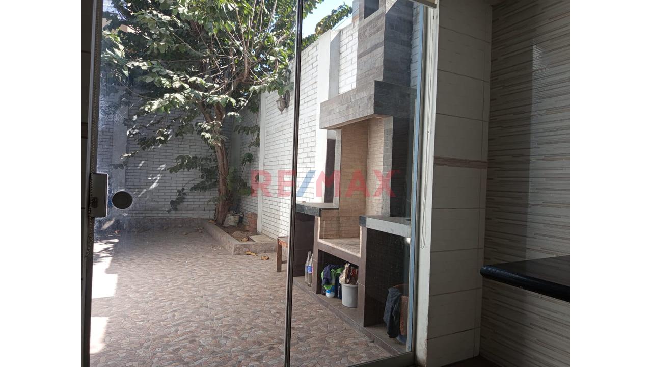 Vendo Hermosa Casa En Alfredo Mendiola -Los Olivos - 18