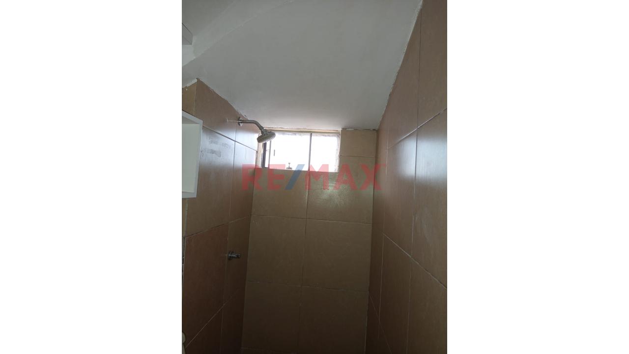 Vendo Hermosa Casa En Alfredo Mendiola -Los Olivos - 13
