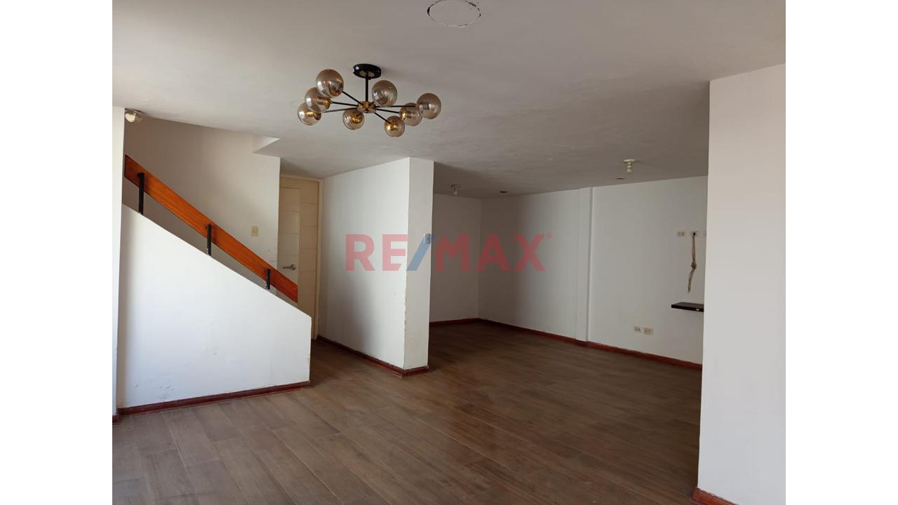 Vendo Hermosa Casa En Alfredo Mendiola -Los Olivos - 20
