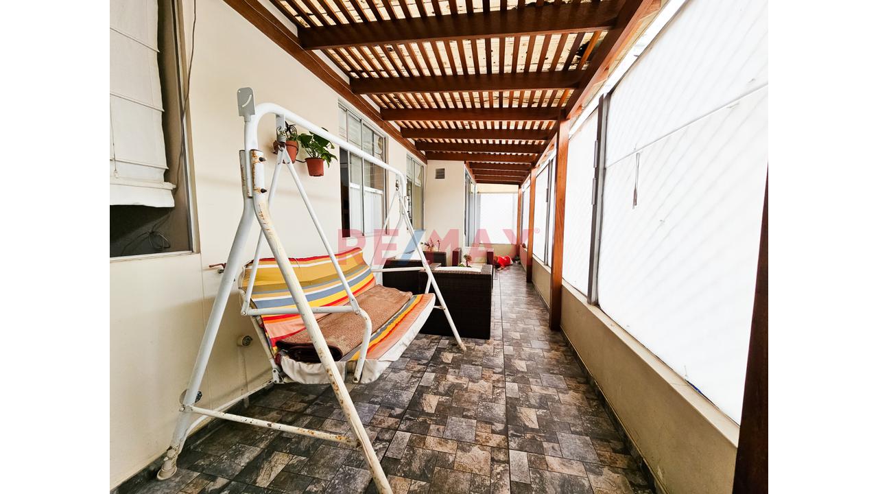 Venta De Moderno Departamento En Primer Piso En Condominio Full Amenities – Breña — foto 5