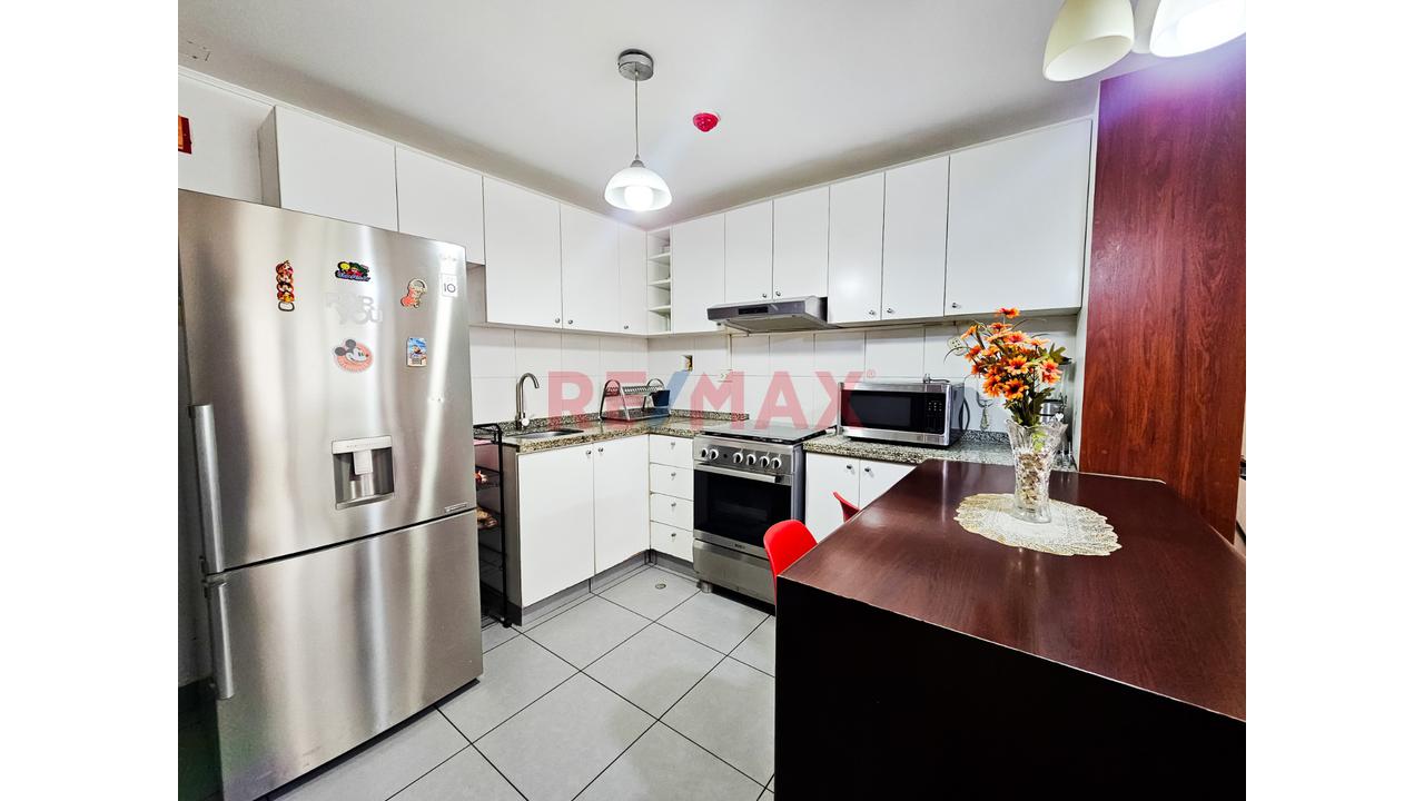 Venta De Moderno Departamento En Primer Piso En Condominio Full Amenities – Breña — foto 4
