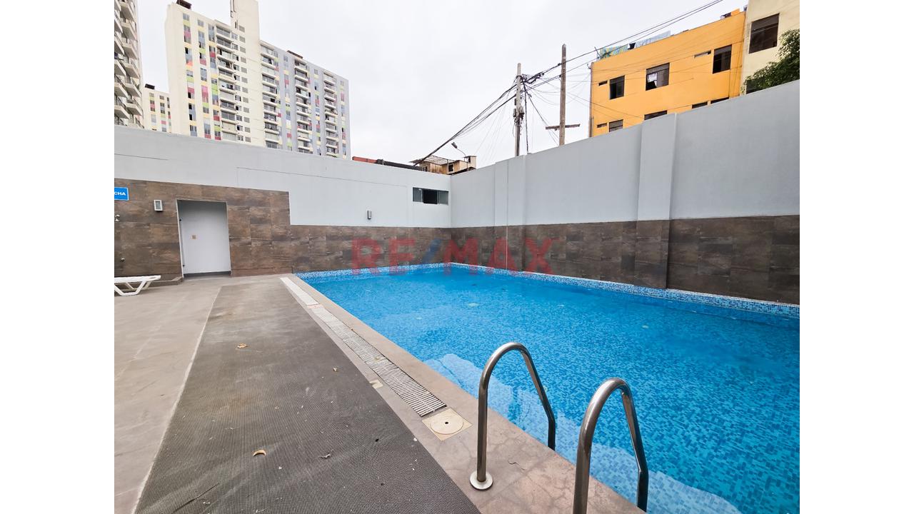 Venta De Moderno Departamento En Primer Piso En Condominio Full Amenities – Breña — foto 11