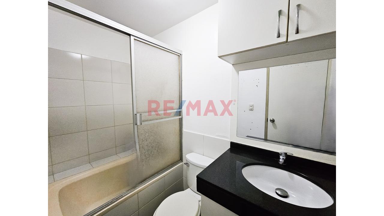 Venta De Moderno Departamento En Primer Piso En Condominio Full Amenities – Breña — foto 10