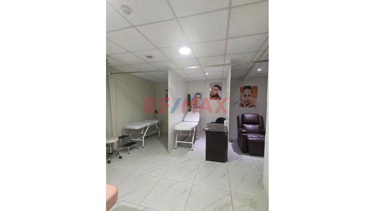 Alquiler Primer Piso, Oficina 235M², En Surco S/. 15,000 — foto 10