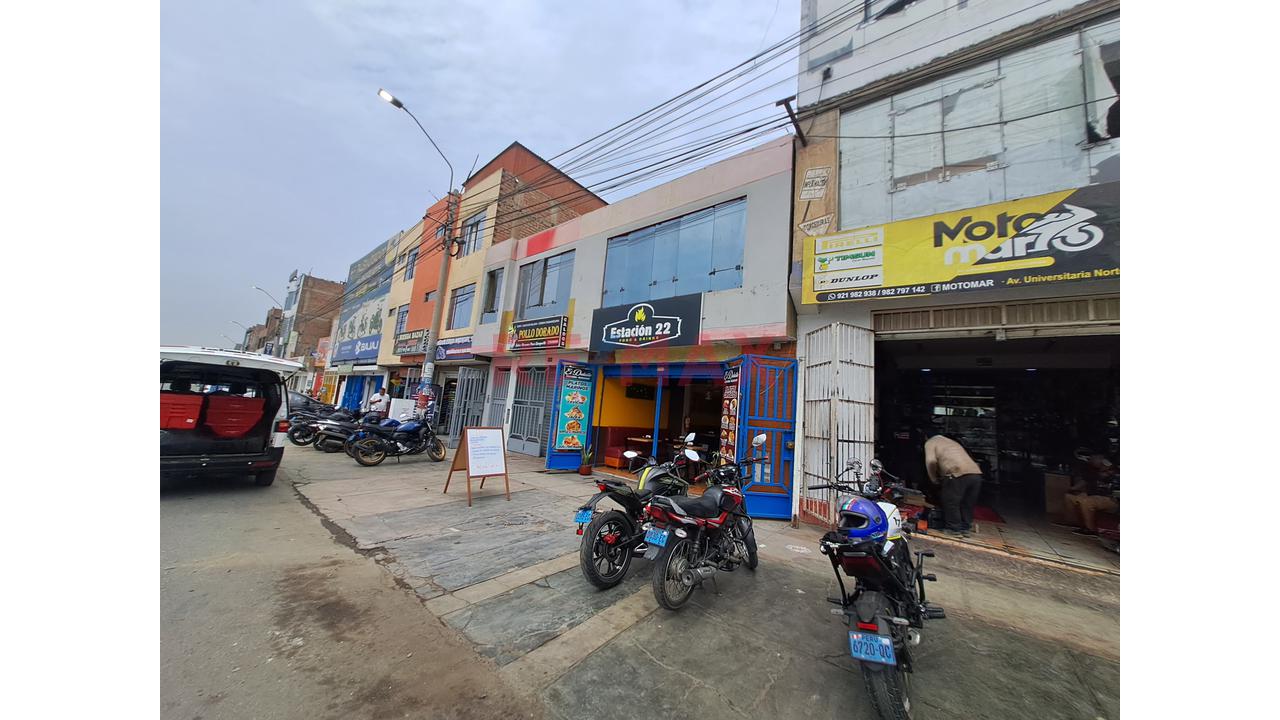 Oportunidad En Comas - Av. Universitaria/ Av. 22 De Agosto - 7