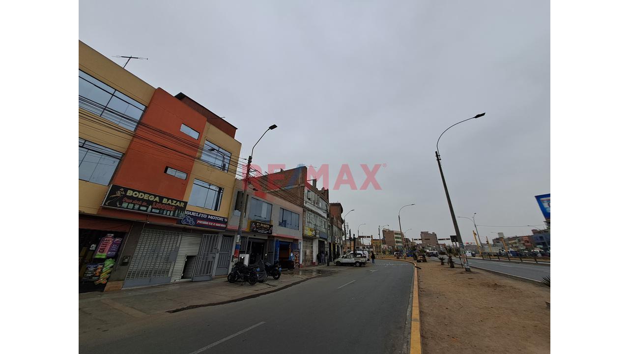 Oportunidad En Comas - Av. Universitaria/ Av. 22 De Agosto - 3