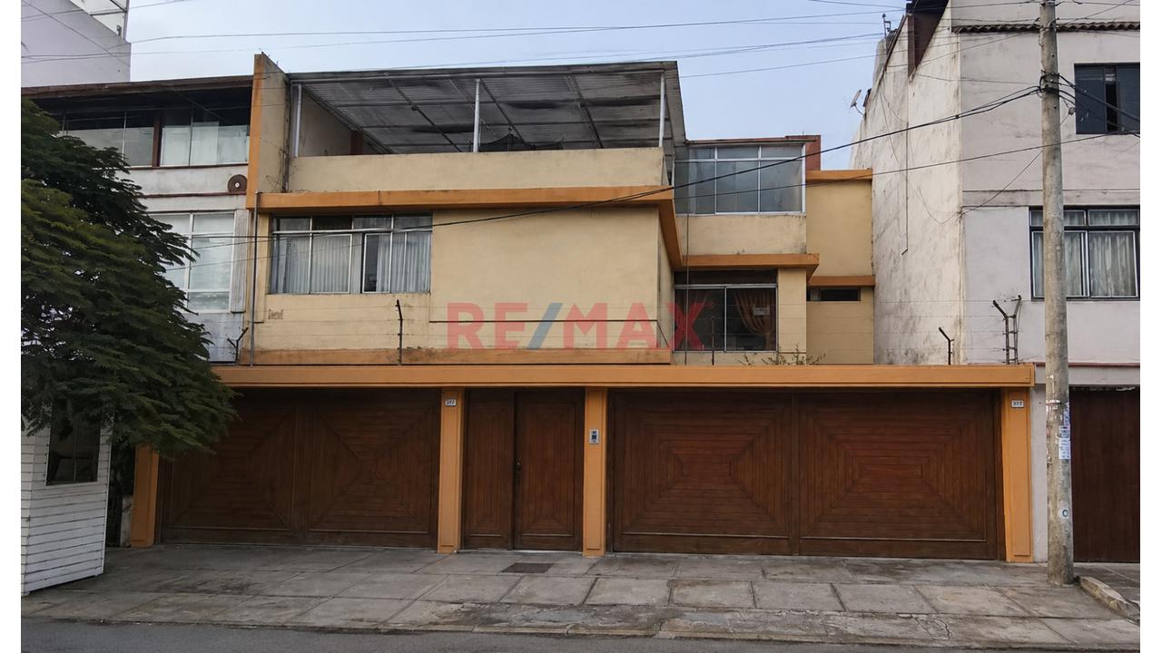 Vendo Casa De 350M² En Surco Oportunidad Unica Para Inversionistas - 3