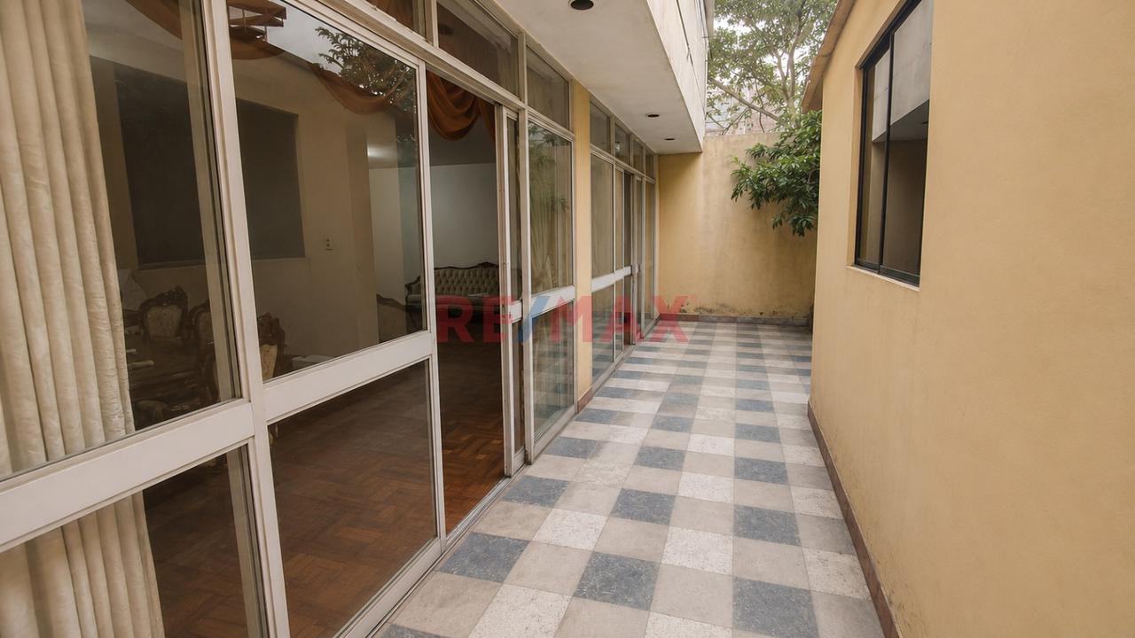 Vendo Casa De 350M² En Surco Oportunidad Unica Para Inversionistas - 12