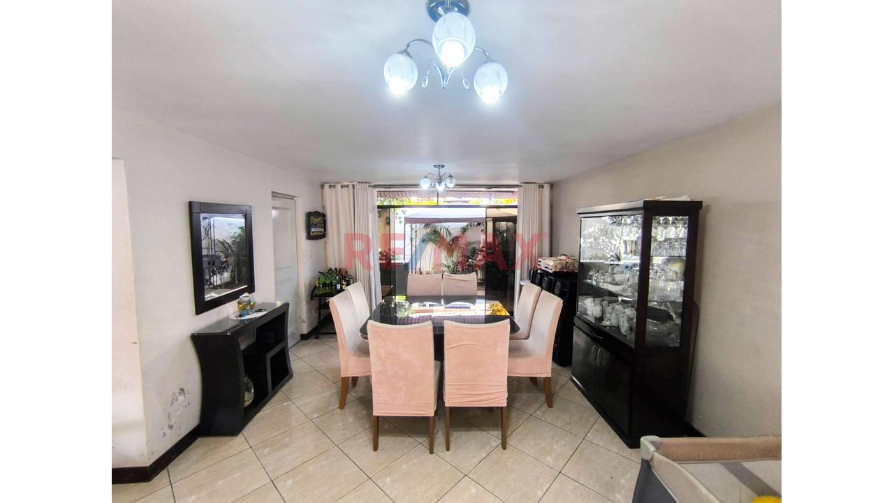 Venta De Casa De 4 Piso En Santiago De Surco De 149M2 Con Cochera - 8