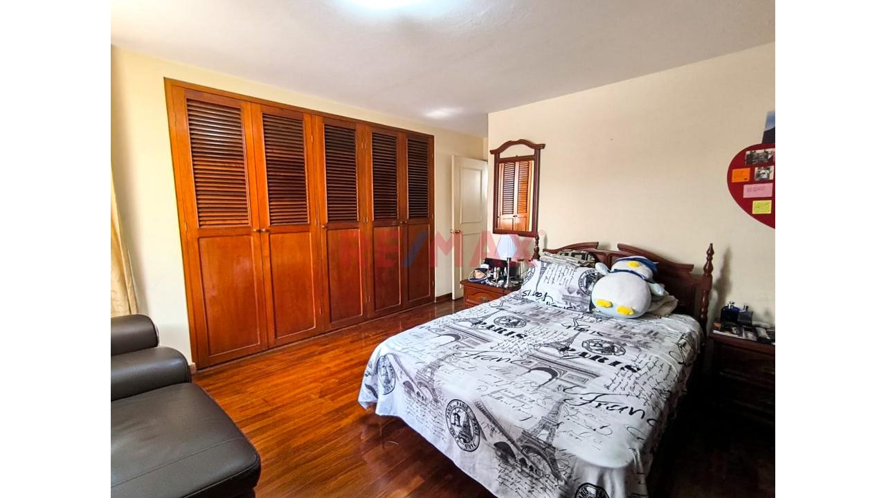 Venta De Casa De 4 Piso En Santiago De Surco De 149M2 Con Cochera - 15