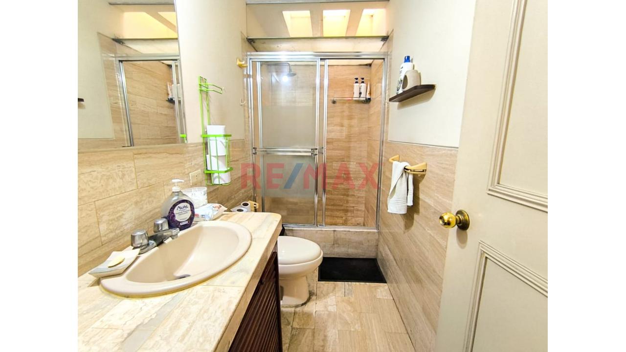 Venta De Casa De 4 Piso En Santiago De Surco De 149M2 Con Cochera - 17