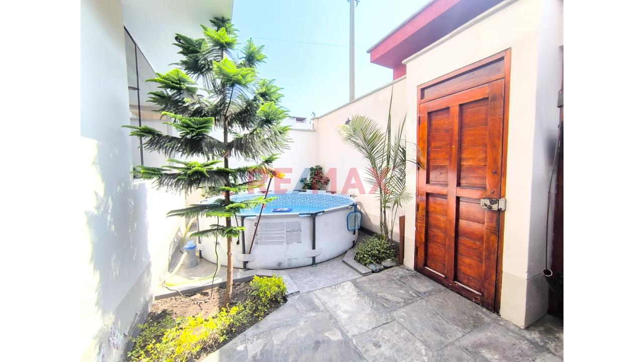Venta De Casa De 4 Piso En Santiago De Surco De 149M2 Con Cochera - 3