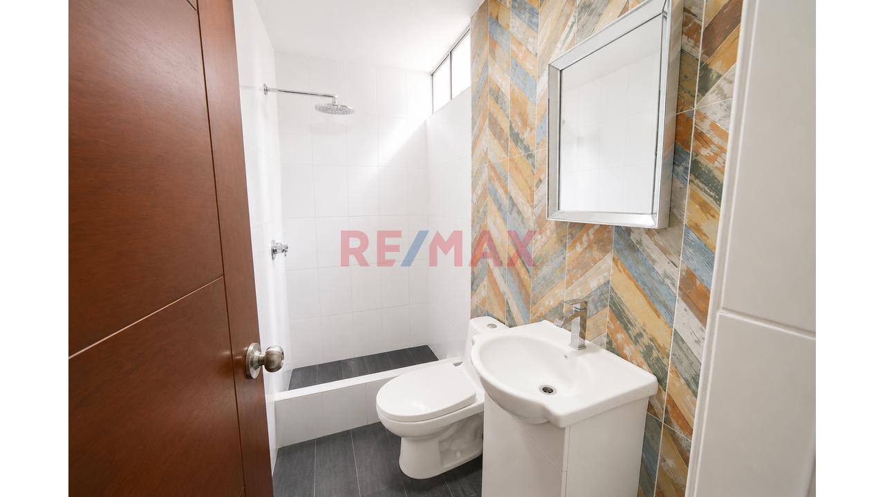 Oportunidad Unica De Inversion, Casa En Venta En San Martín De Porres | 240 M² | 4 Dormitorios | 2 Cocheras | Terraza | Proyección 4 Pisos — foto 13
