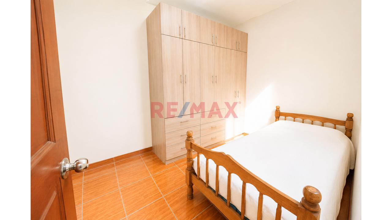 Oportunidad Unica De Inversion, Casa En Venta En San Martín De Porres | 240 M² | 4 Dormitorios | 2 Cocheras | Terraza | Proyección 4 Pisos — foto 6