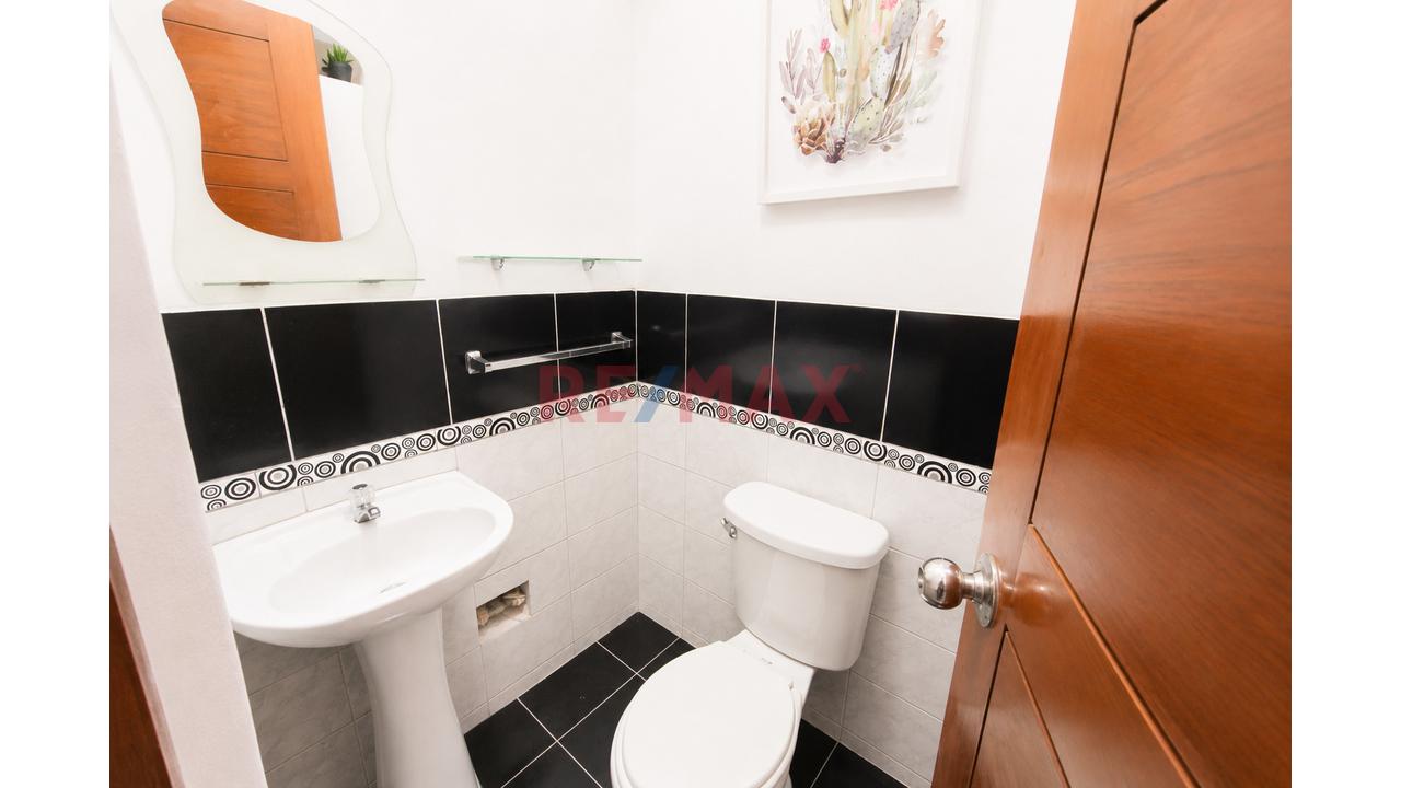 Oportunidad Unica De Inversion, Casa En Venta En San Martín De Porres | 240 M² | 4 Dormitorios | 2 Cocheras | Terraza | Proyección 4 Pisos — foto 7
