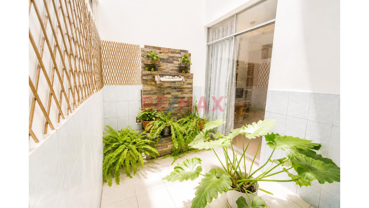 Oportunidad Unica De Inversion, Casa En Venta En San Martín De Porres | 240 M² | 4 Dormitorios | 2 Cocheras | Terraza | Proyección 4 Pisos — foto 3