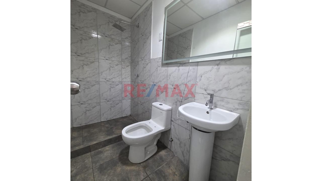 Local Comercial Primer Piso,  En Alquiler 235 M² Surco S/. 15,000 - 7