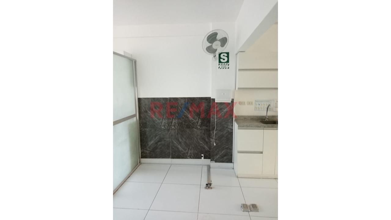 Amplio Oficina ubicado en Cercado De Lima Amplio Oficina ubicado en Cercado De Lima