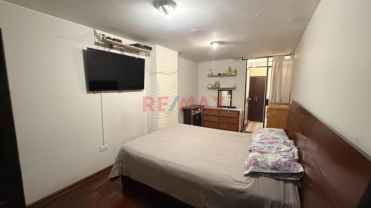 🚨 Oportunidad Con Doble Potencial: Vivienda + Negocio En Una Sola Propiedad 🚨 - 3