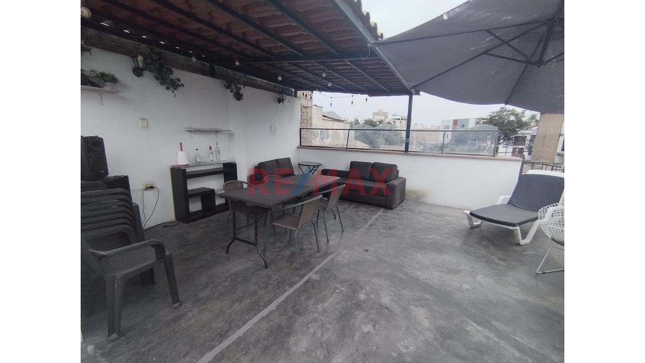 🚨 Oportunidad Con Doble Potencial: Vivienda + Negocio En Una Sola Propiedad 🚨 - 16