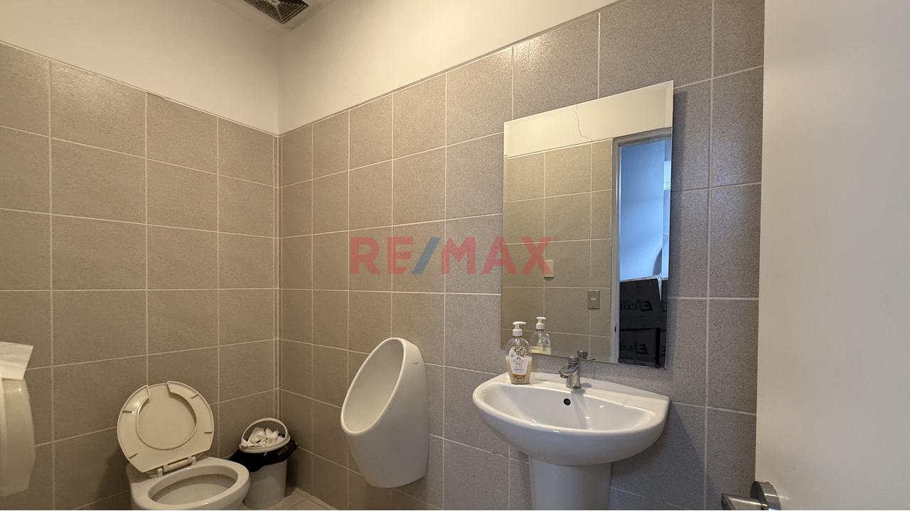 Se Vende Oficina En San Isidro — foto 15