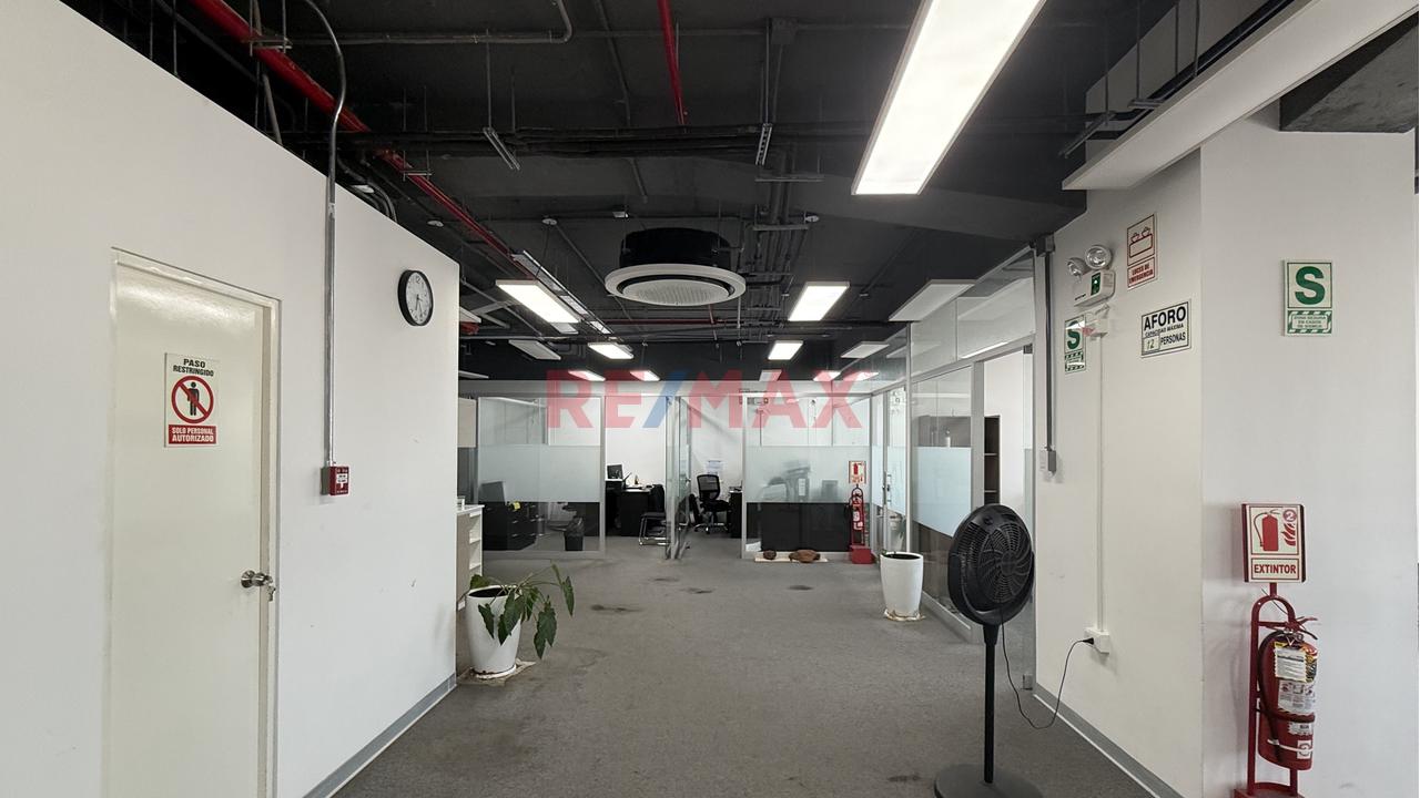 Se Vende Oficina En San Isidro — foto 12