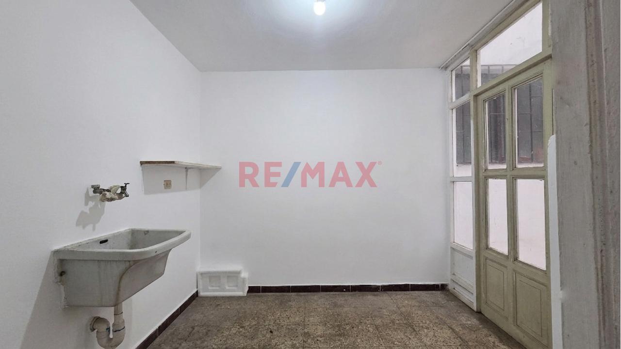 Venta De Departamento En Urb Primavera - 5
