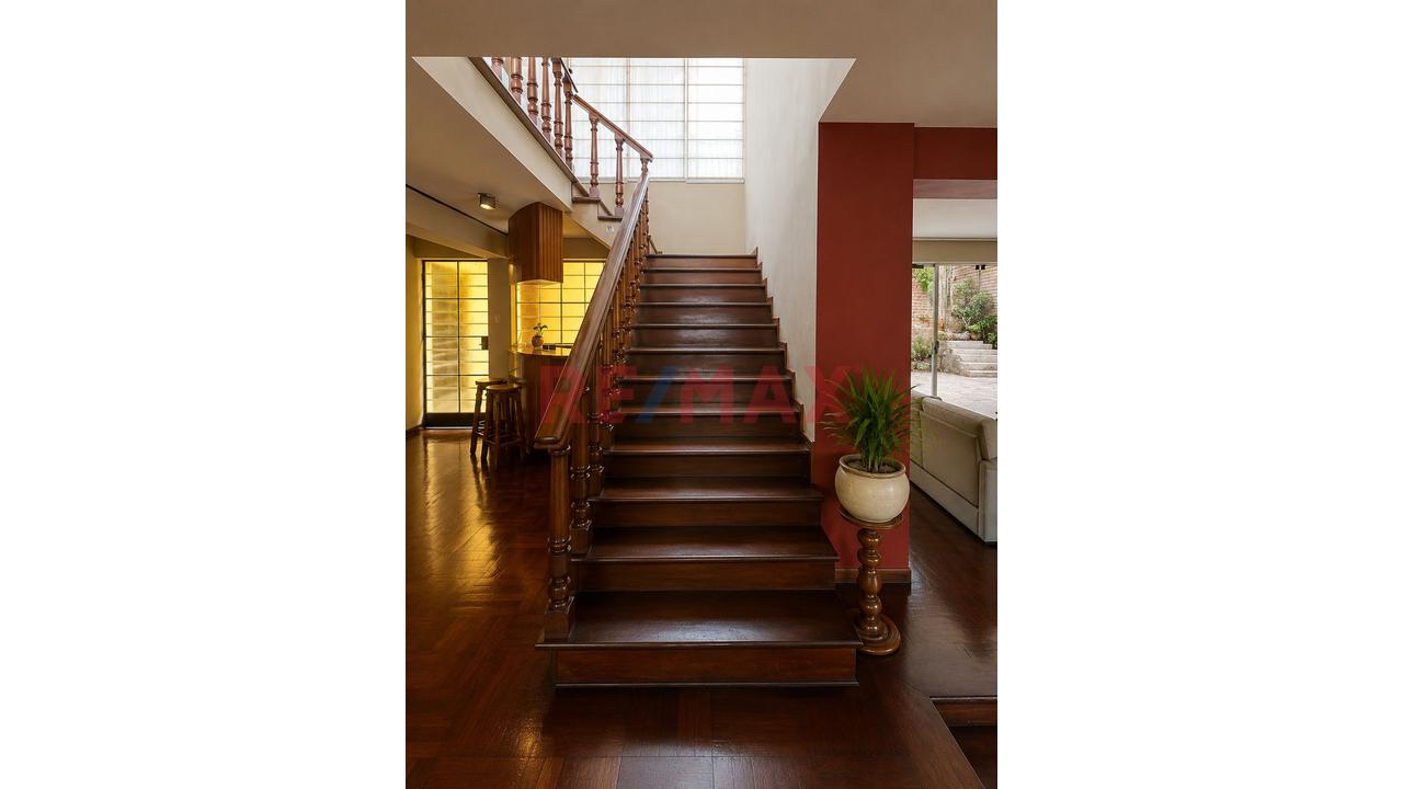 Casa Con Piscina Y Gran Potencial En Terreno De 1,150 M² — foto 4