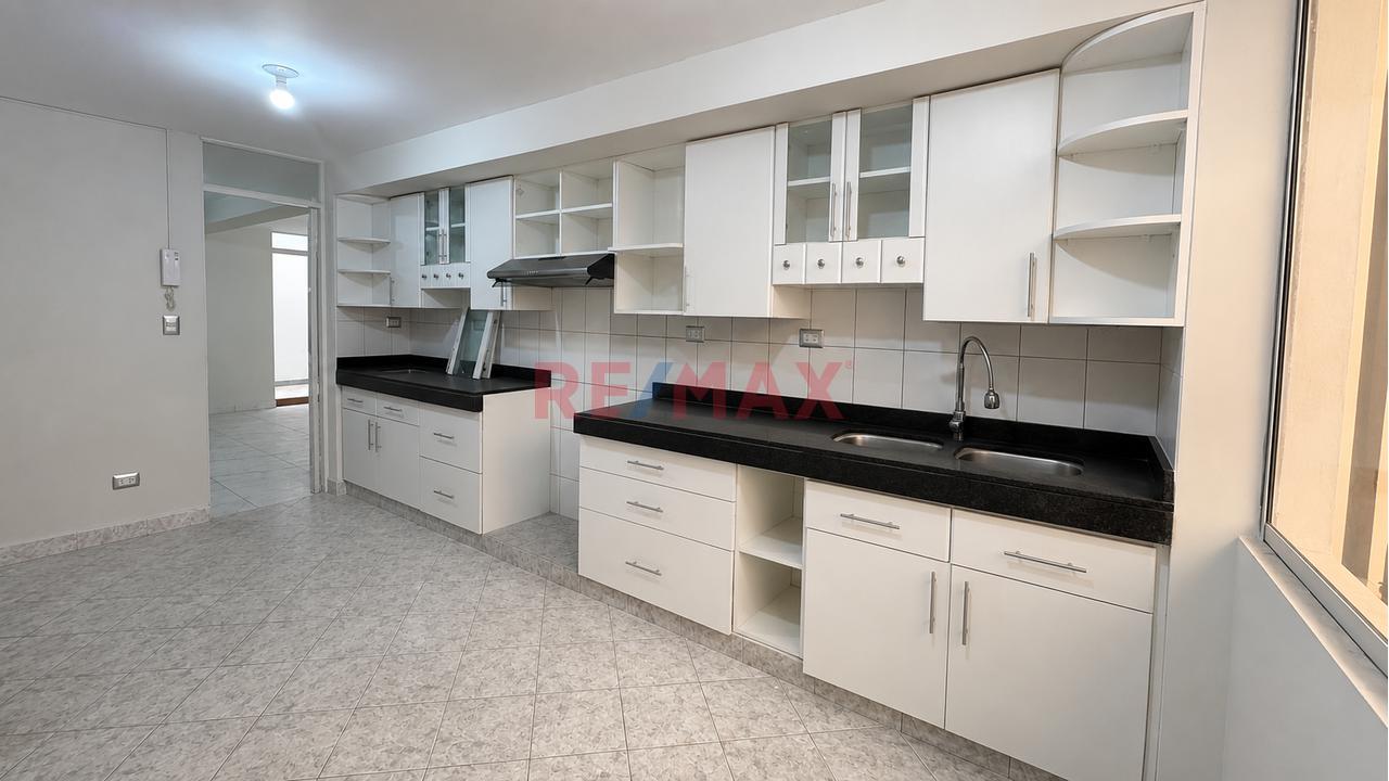 Departamento En Venta En Urb. Cedros De Villa – Chorrillos — foto 5